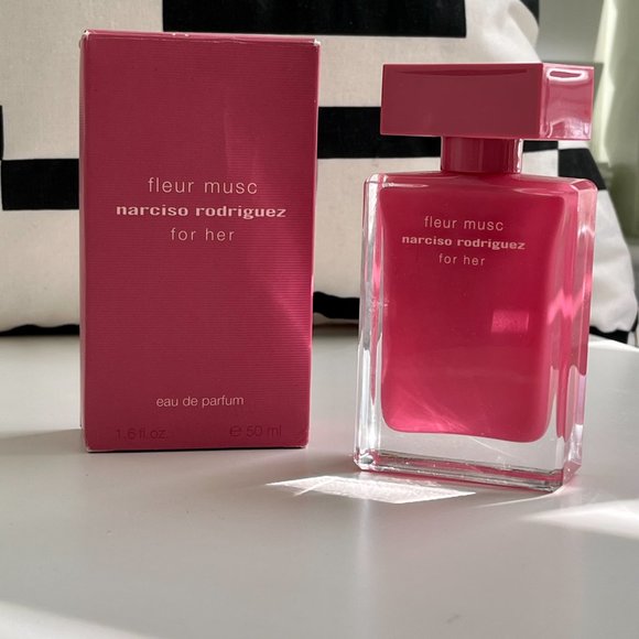 Narciso Rodriguez Fleur Musc by Narciso Rodriguez Eau De Parfum Spray - Picture 3 of 4